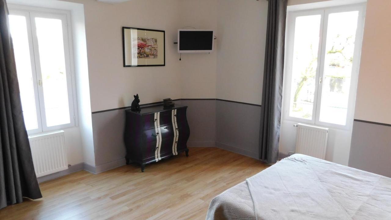Relais De La Tour Bed & Breakfast *